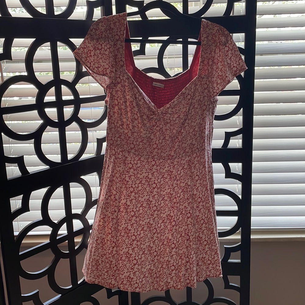 Abercrombie & Fitch floral dress, size L in Womenswear’s